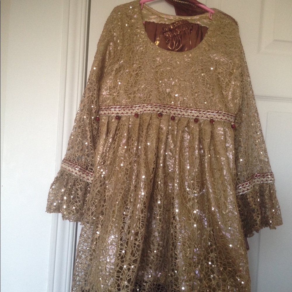 Pakistani clothing
